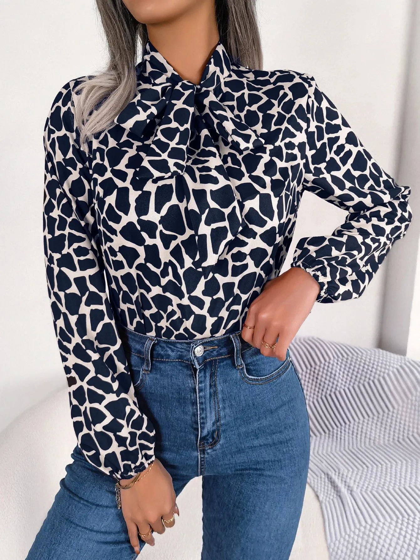 Casual Giraffe Print Tie-neck Long Sleeve Spring Fall Women's Blouse