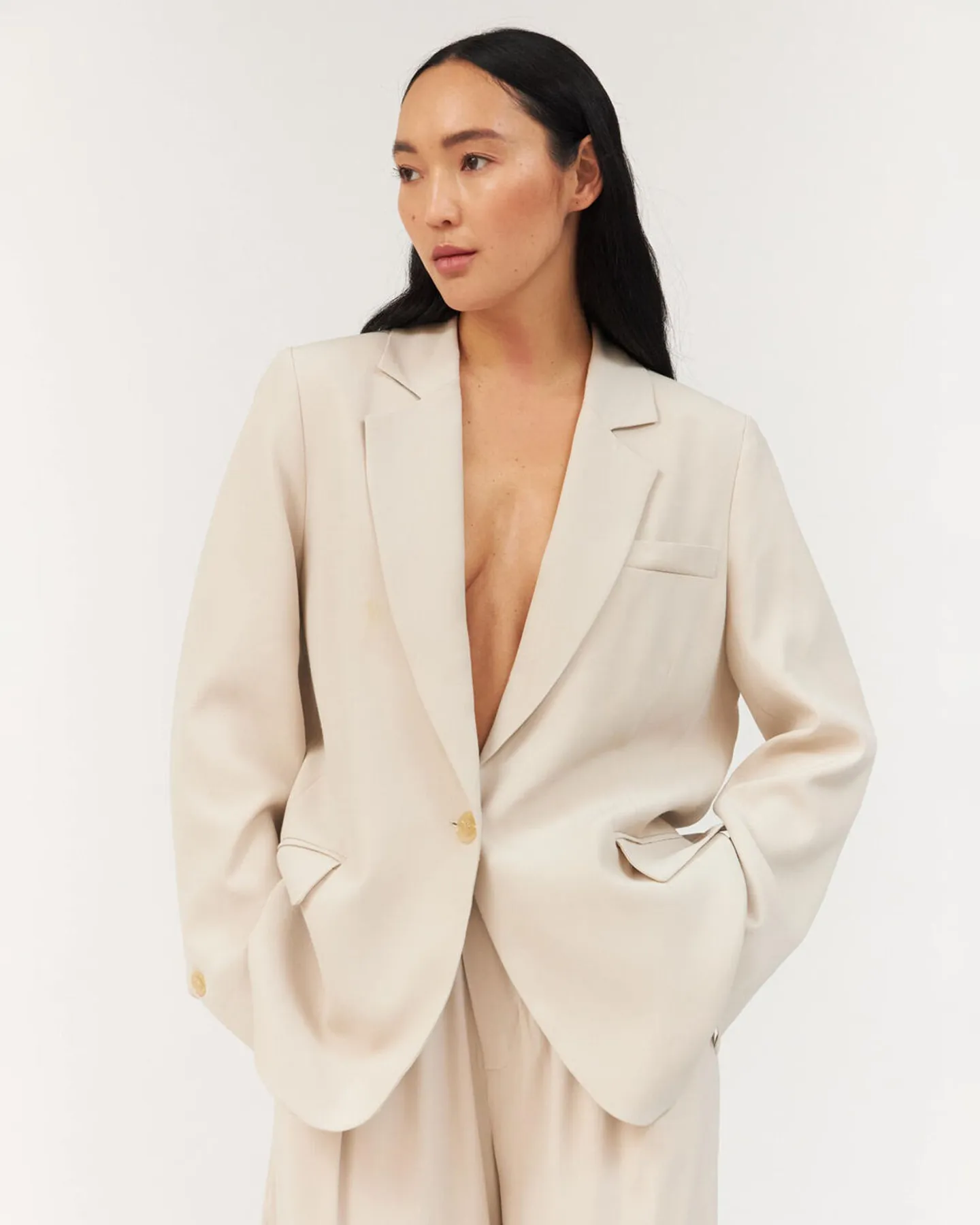 MARLENE SATIN BACK BLAZER - BEIGE