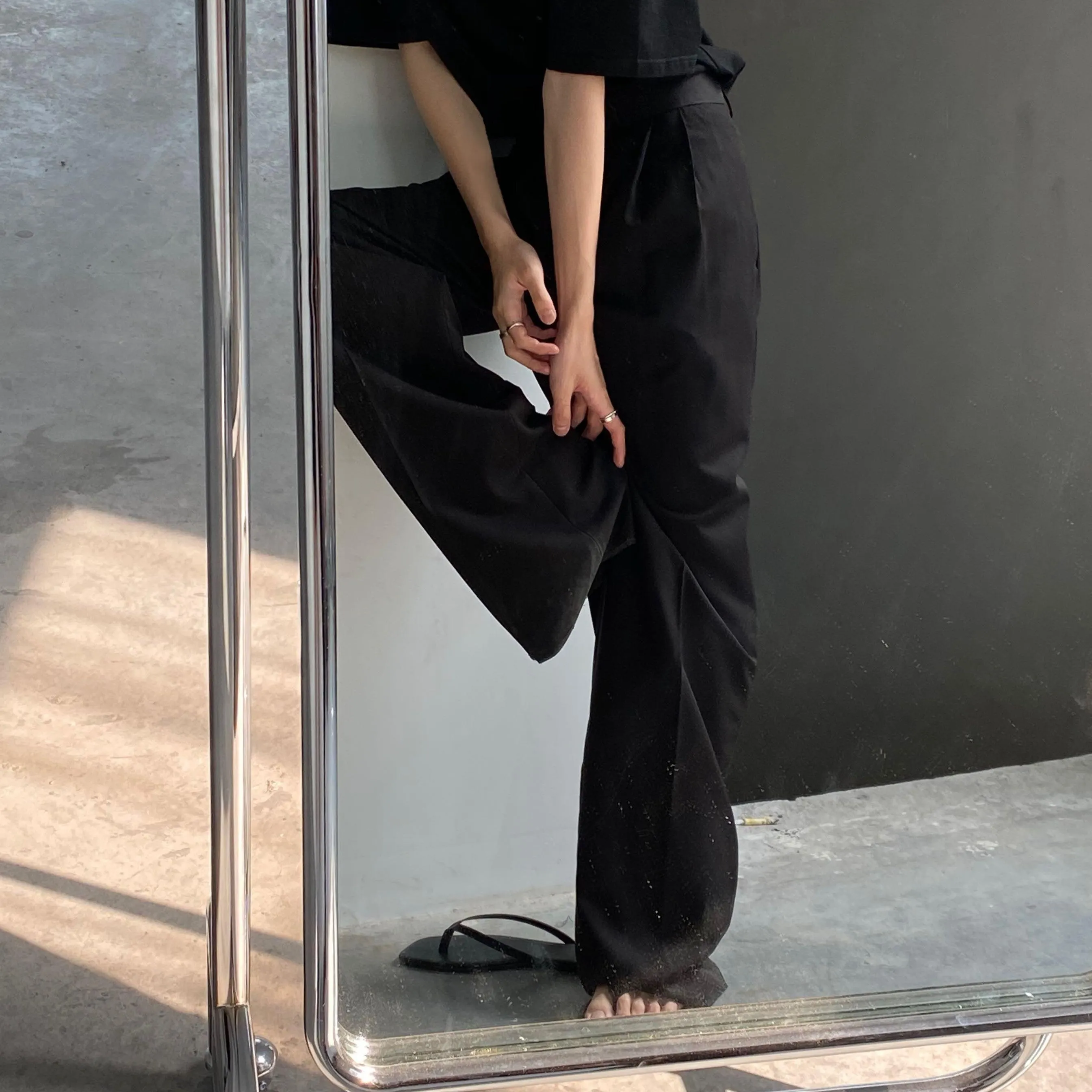 Zhou Plicated Detail Wide Leg Trousers